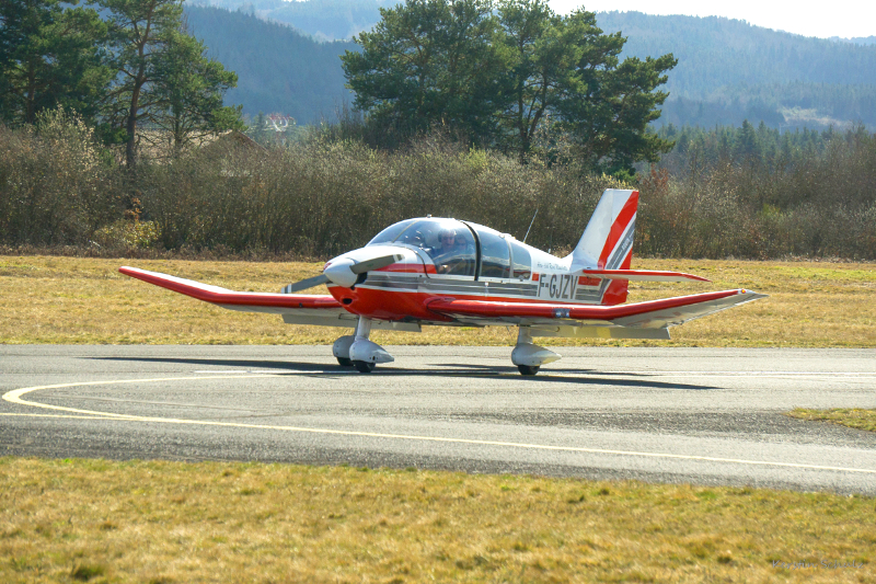 Nouvel avion, le DR 400 Chevalier